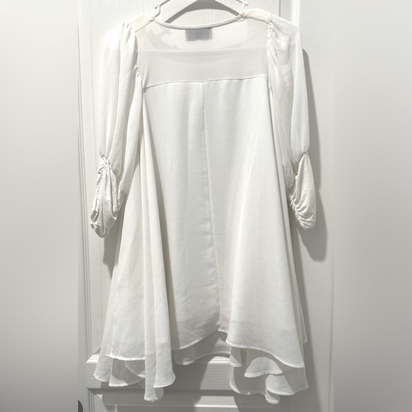 Patrizia Luca Milano Long Sleeve w Ruched Wrists Flowing Asymmetric Dip Hemline - Picture 3 of 5